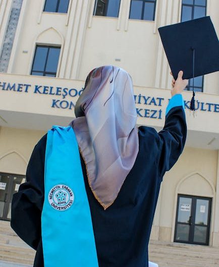 Купите диплом с внесением в реестр России быстро